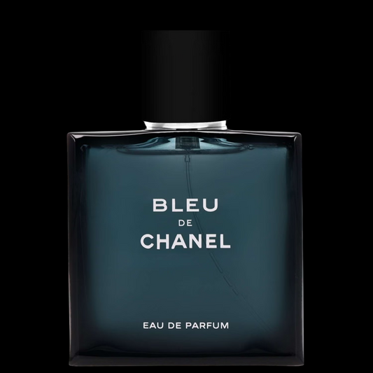 Imagen del perfume Bleu de Chanel Eau de Parfum 100 ml para hombre, frasco azul elegante con logo Chanel, fragancia original disponible en Costa Rica en decants y botella completa.