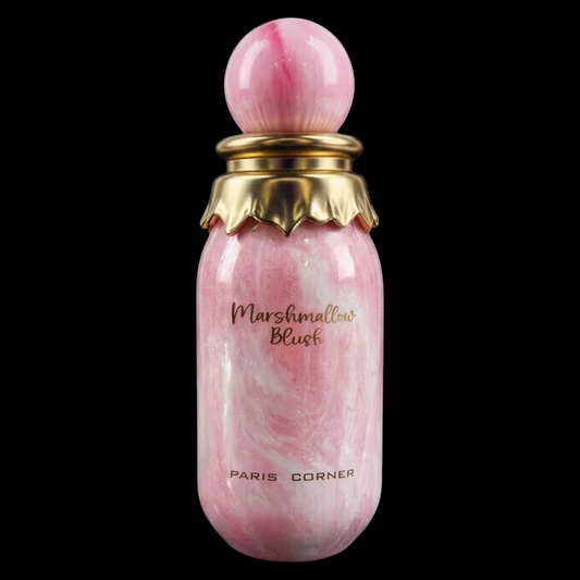 Imagen del perfume Marshmallow Blush, frasco rosa delicado con acabado brillante, aroma gourmand de malvavisco y vainilla, disponible en Costa Rica.
